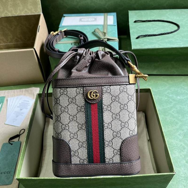 Gucci Wallets 64